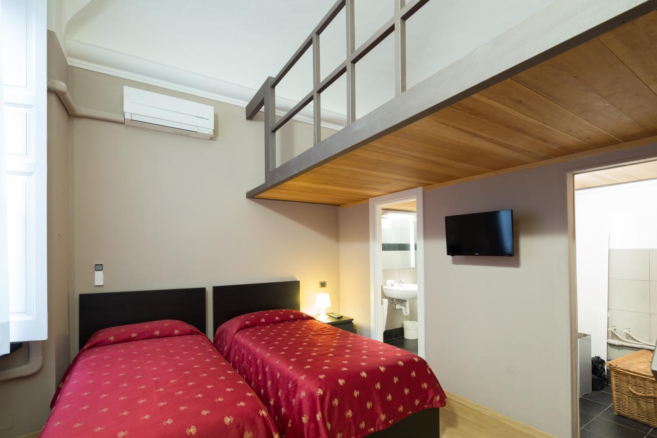 Helvetia Suite Genoa Bagian luar foto