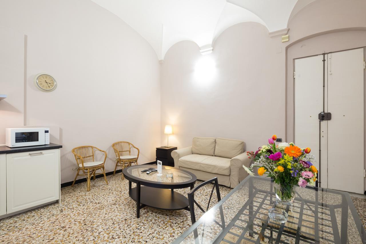 Helvetia Suite Genoa Bagian luar foto